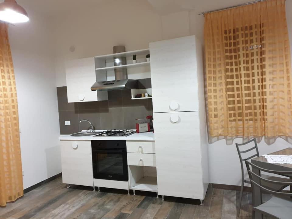 Case Vacanze Nonna Nick 카스텔라마레델골포 외부 사진